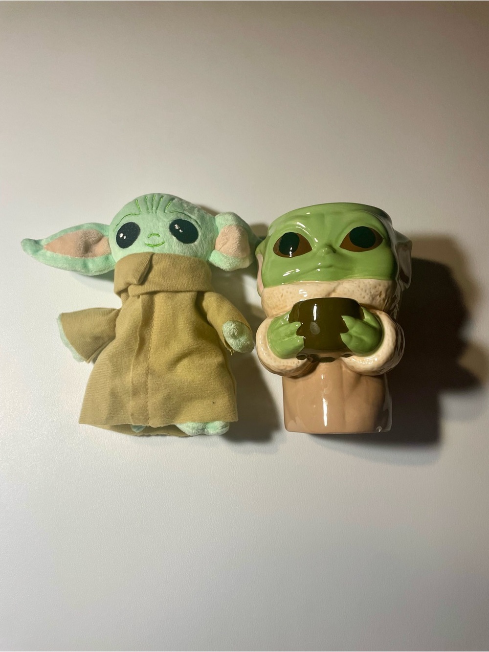 Grogu The Child Plush and Ceramic Mug Set Green & Tan See Description Star Wars